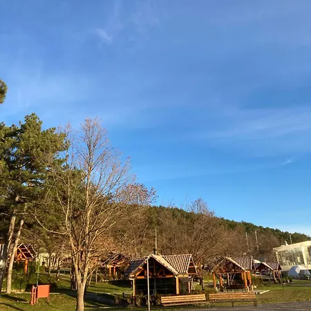 Nefes Dagyenice Dogada Camping *