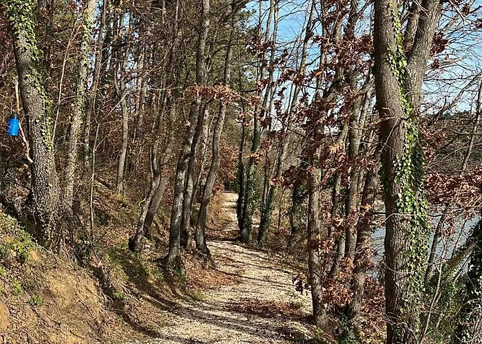 Kamp alanı Nefes Dağyenice Doğada 3*